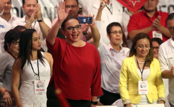 Xiomara Castro se postulará por el partido Libre