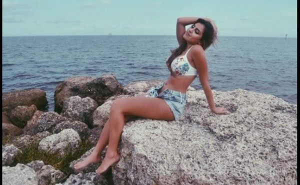 Hija de Myrka Dellanos presume su amor