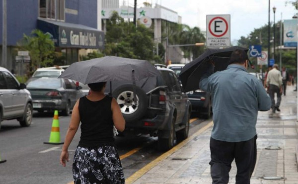 Más lluvias pero leves en la mayor parte de Honduras