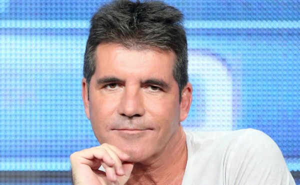 Simon Cowell recauda fondos para víctimas de incendio en Londres  