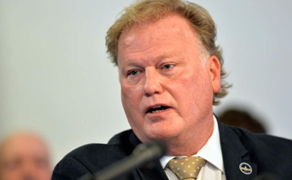 Hallan muerto a congresista acusado de abusos sexuales