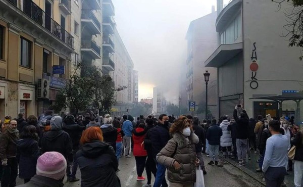 Al menos dos muertos por una explosión en un edificio en el centro de Madrid