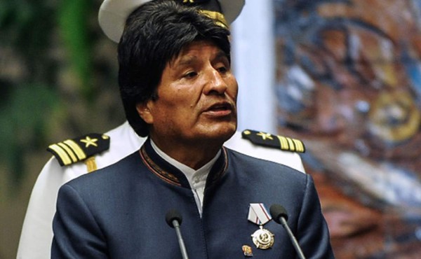 Gobiernos progresistas no han sabido enfrentar 'guerra mediática”, dice Evo