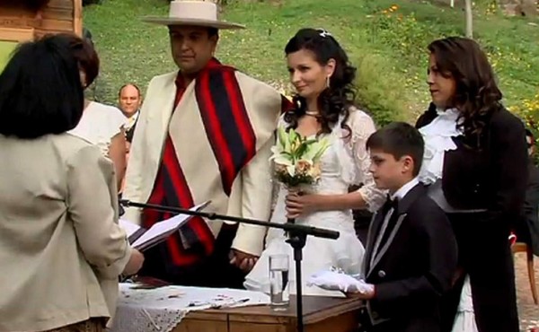 Alemana cuenta cómo conquistó a uno de los 33 mineros por Facebook