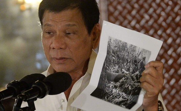 Presidente filipino pide a asesores de EUA que salgan del país