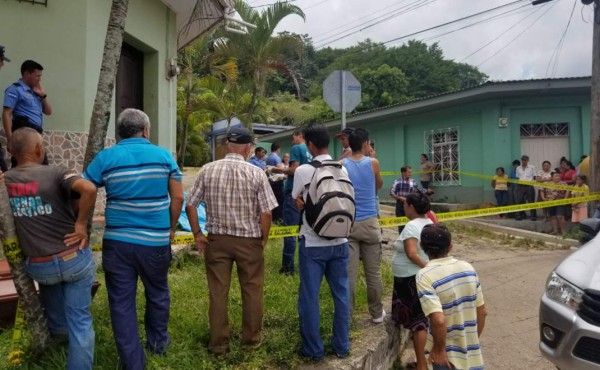 Matan a machetazos a un hombre cuando tomaba su agua ardiente