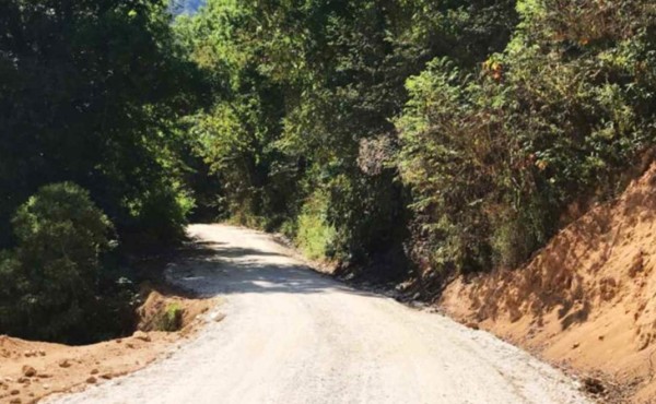 Asesinan e incineran a tres policías en sur de México