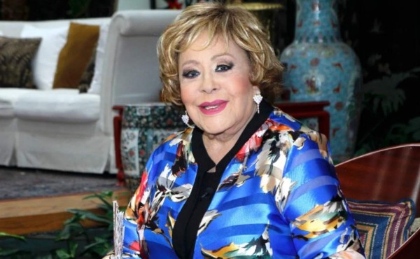 La actriz Silvia Pinal está hospitalizada