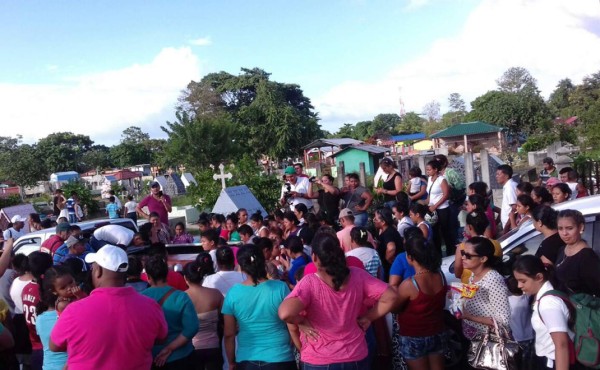 Doloroso último adiós en Tocoa para el niño asesinado de 7 años