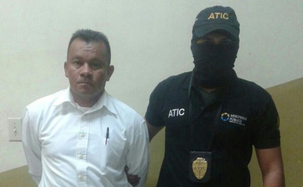 Capturan a exjefe de Policía de investigación por sustracción de evidencias
