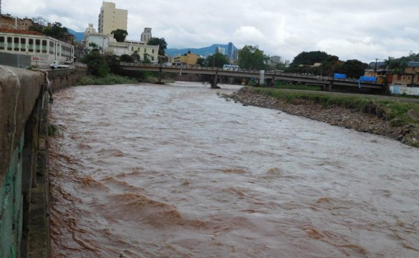 El Salvador, Honduras y Nicaragua en alerta por lluvias