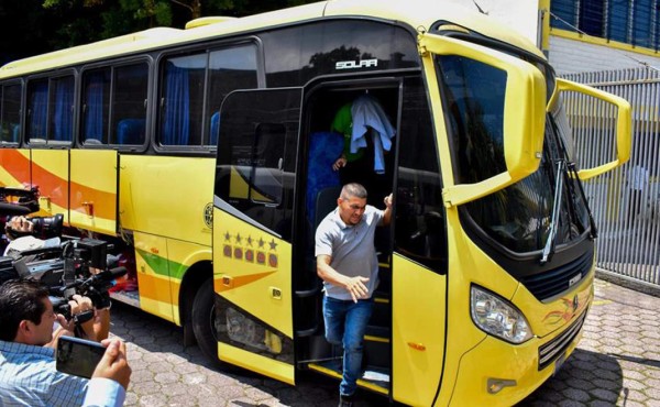 Las deportaciones de salvadoreños caen un 59 %, pero pandemia no las detiene