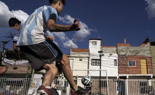 Destapan red de abusos sexuales a menores en el fútbol argentino