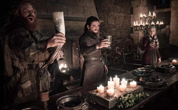 'Game of Thrones' y el vaso de Starbucks, el error en su última temporada