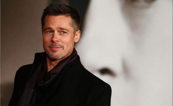 Charlie Sheen comparte foto desconocida de Brad Pitt