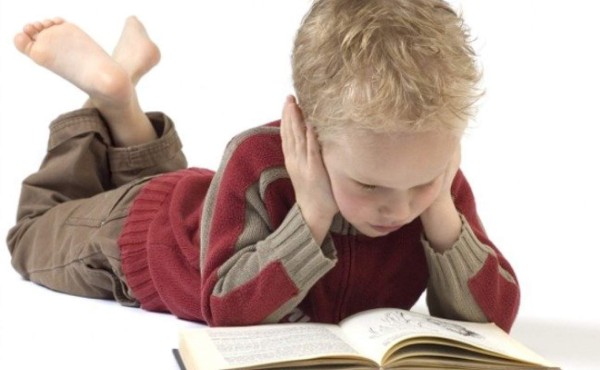 La fuidez mejora el desarrollo de la lectura en los niños