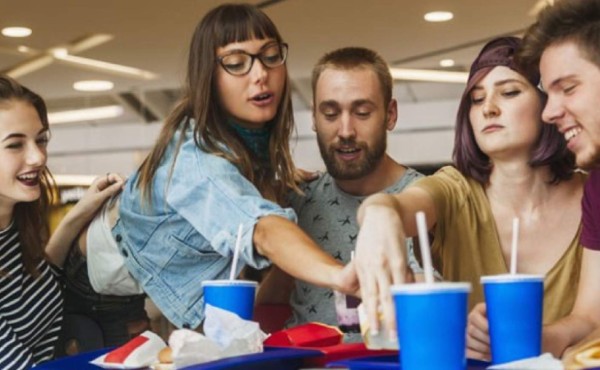 Cómo compartir comida de manera segura durante la pandemia