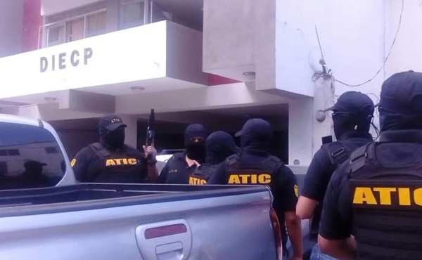 Intervienen la Diecp en busca de documentos por caso de Arístides González