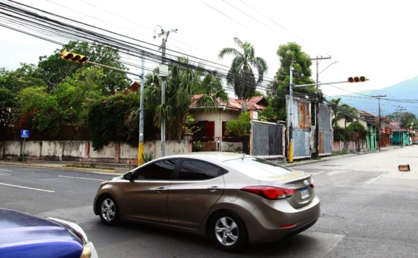Semáforos en mal estado están causando accidentes en San Pedro Sula