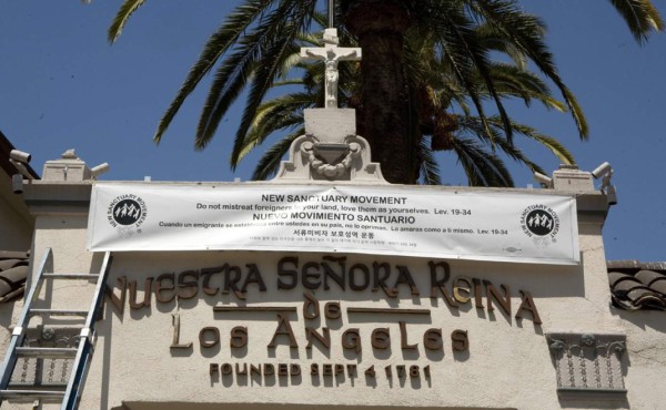Iglesias santuario crecen y retan órdenes de deportación de indocumentados