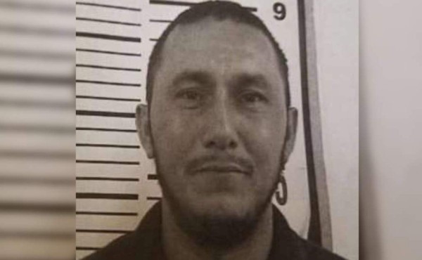 Viuda de hondureño que se quitó la vida tras ser separado de su hijo de tres años demanda a Gobierno de EEUU