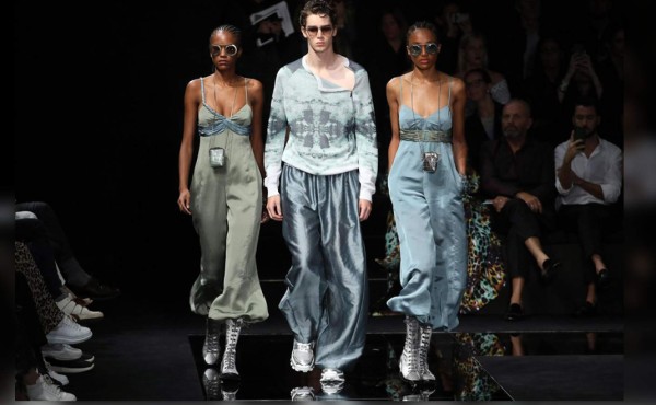 Emporio Armani sorprende con línea liviana