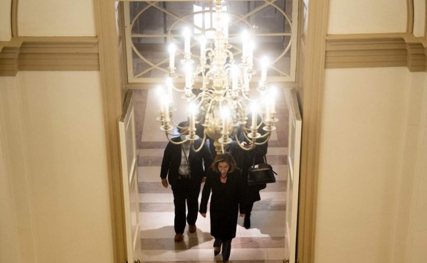 Trump, ausente pero omnipresente en el comienzo de su histórico juicio político