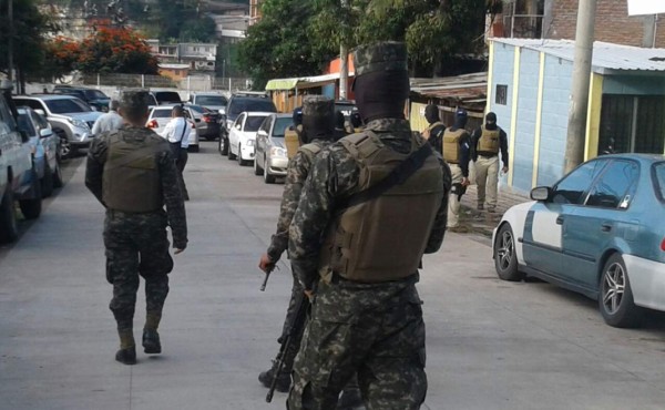 Capturados y allanamientos en el marco de Operación Ciclón V en el centro de Honduras