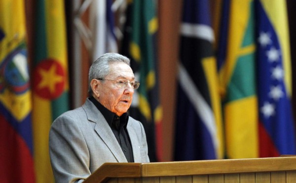 Cuba prolonga dos meses la última legislatura de Raúl Castro