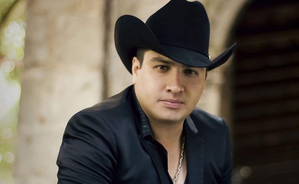 Julión Álvarez dará conferencia por acusaciones de vínculos con narcotráfico  