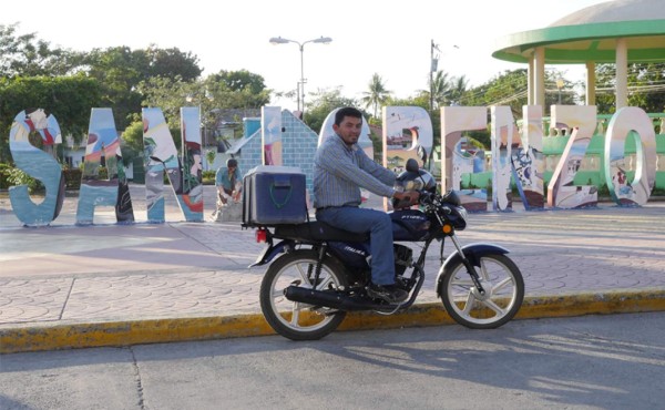 Italika impulsa negocio de emprendedor en San Lorenzo