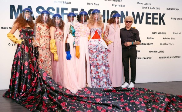 El hondureño Guillermo Irías presenta su colección Flora en Nueva York