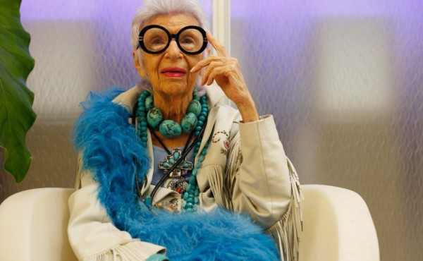Iris Apfel, nonagenaria presciptora de moda