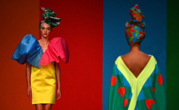 Ágatha Ruiz de la Prada, color y fantasía en 'tiempos de resistencia'