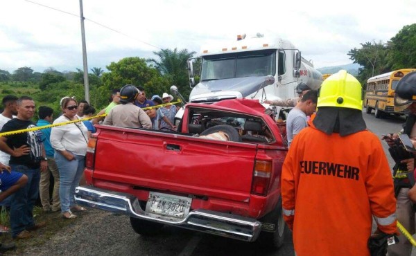 Tres muertos deja colisión de vehículos en El Progreso, Yoro
