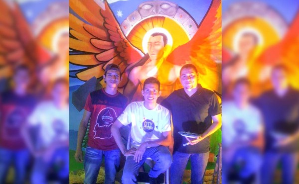 Los hermanos Vega casi nacen con el pincel en la mano