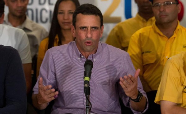Capriles propone 'ley candado” para evitar ataques de Maduro