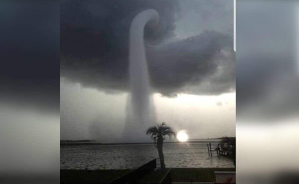 Se forma una tromba marina en Utila, Islas de la Bahía