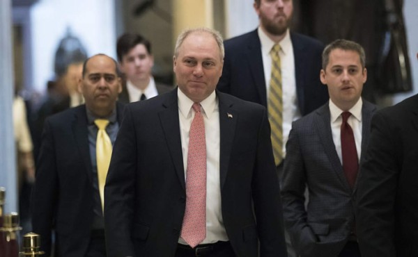 Steve Scalise, el legislador republicano baleado está en estado 'crítico'  