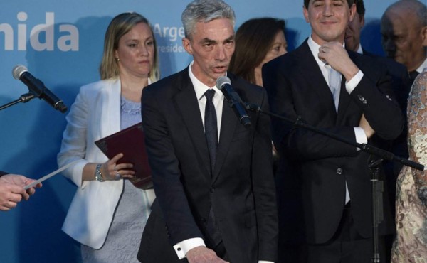 Muere ministro de Transporte de Argentina en accidente vial