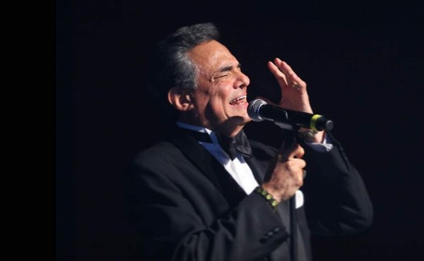 Hijos de José José desmienten rumores sobre cáncer