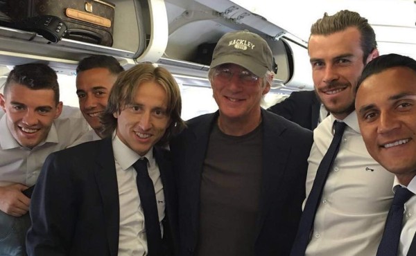 Richard Gere viaja con el Real Madrid y lo define como su favorito