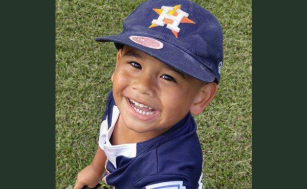 Niño hispano muere por 'ahogamiento en seco' en Texas