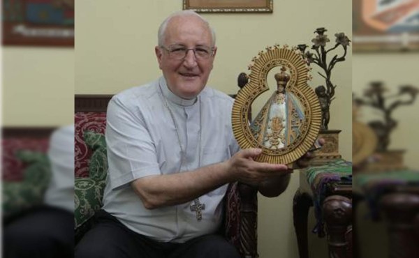 Monseñor Garachana felicita a LA PRENSA por difundir valores