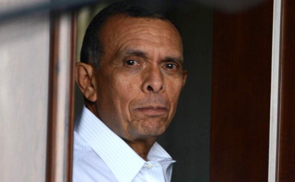 Expresidente Pepe Lobo afirma que no tiene orden de extradición