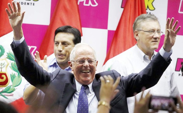 PPK busca captar el voto antifujimori para ganar