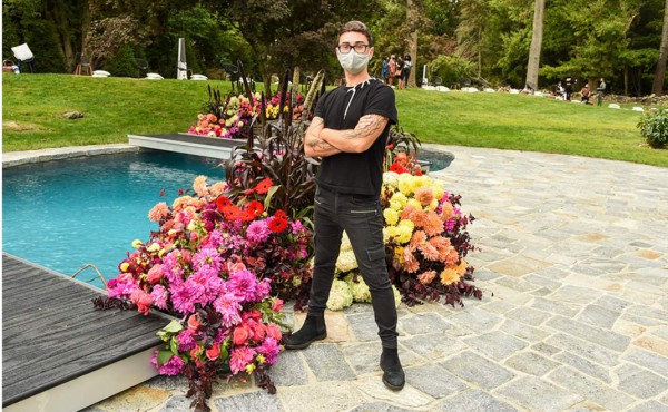 Fashion Week de Nueva York cierra en el jardín de Siriano