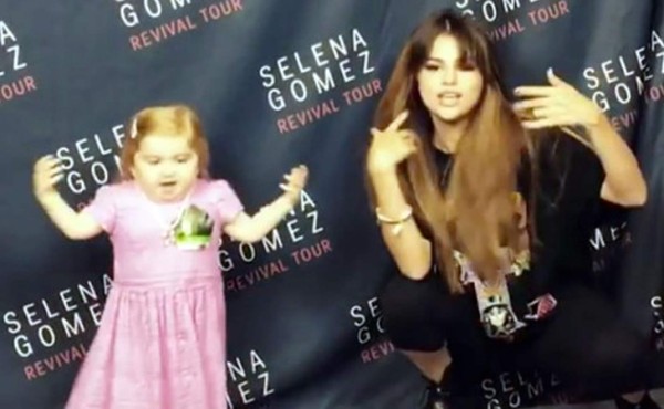 Selena Gómez baila con Audrey Nethery