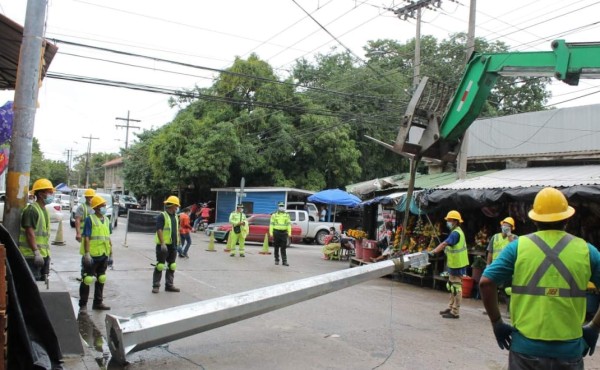 Colocan semáforos inteligentes en San Pedro Sula