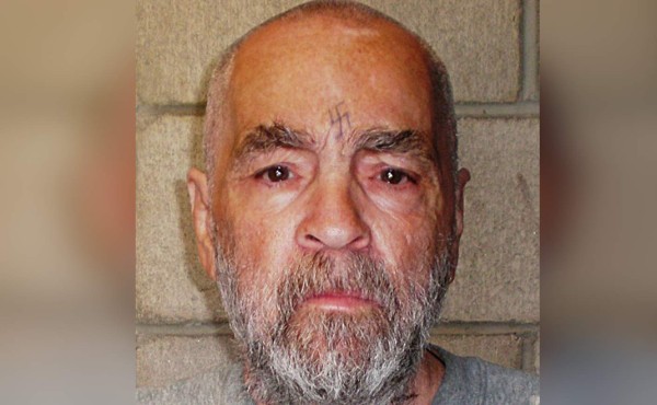 Hospitalizan al asesino Charles Manson en estado crítico
